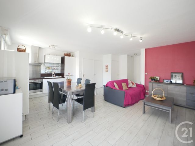 Appartement T4 à vendre - 4 pièces - 75.48 m2 - RUMILLY - 74 - RHONE-ALPES - Century 21 Cd Immo