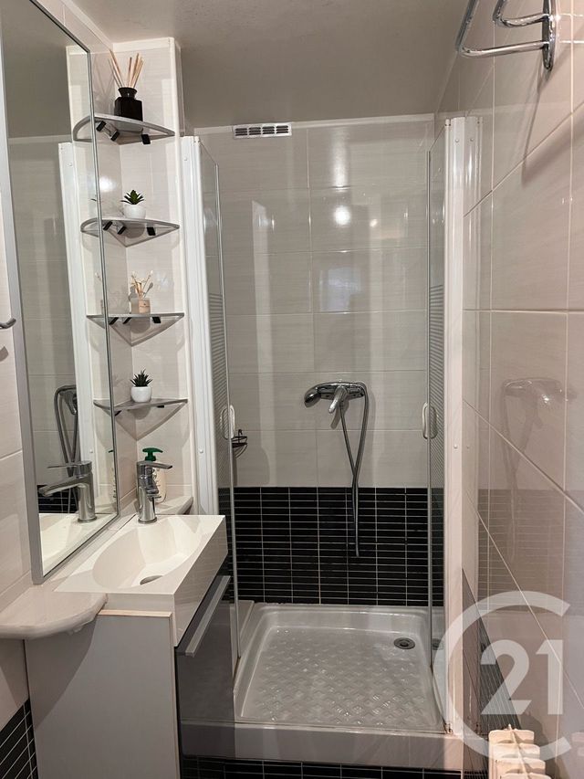 appartement à vendre - 2 pièces - 49.15 m2 - MEYTHET - 74 - RHONE-ALPES - Century 21 Cd Immo