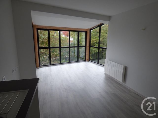 Appartement F2 à louer - 2 pièces - 54.76 m2 - RUMILLY - 74 - RHONE-ALPES - Century 21 Cd Immo